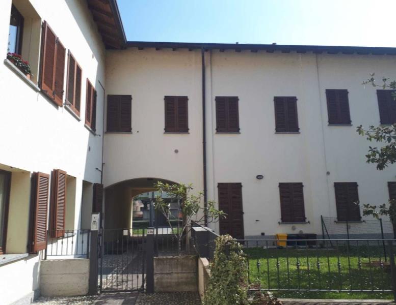 appartamento in affitto a Mezzago