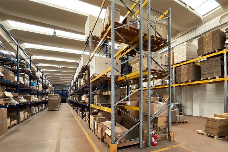 capannone in affitto a Mezzago