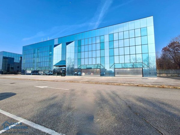 ufficio in affitto a Mezzago