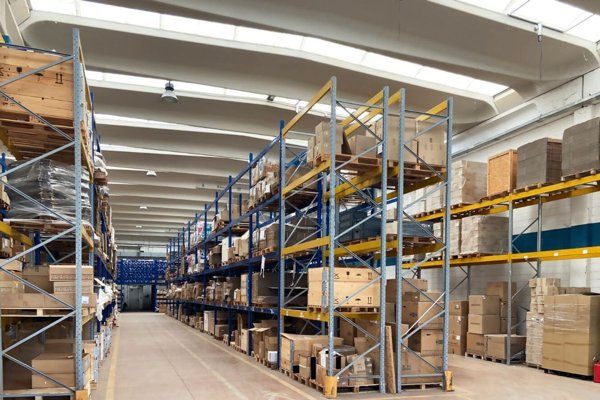 capannone in affitto a Mezzago