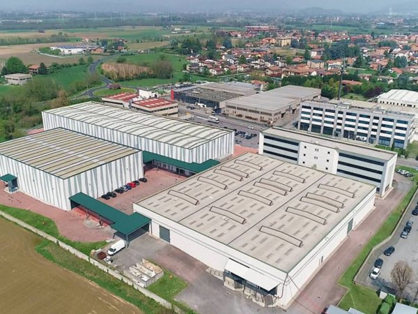 locale commerciale in affitto a Mezzago