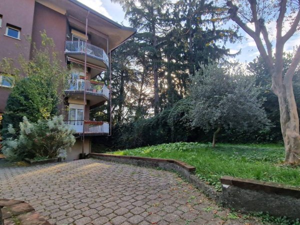appartamento in affitto a Mezzago in zona Cascina Orobona