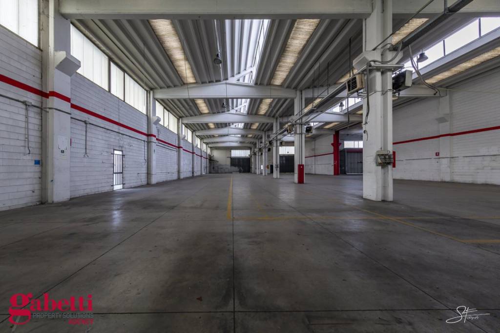 capannone in affitto a Monza