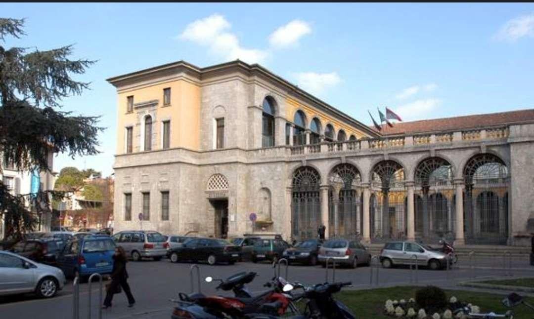 appartamento in affitto a Monza in zona Centro Storico