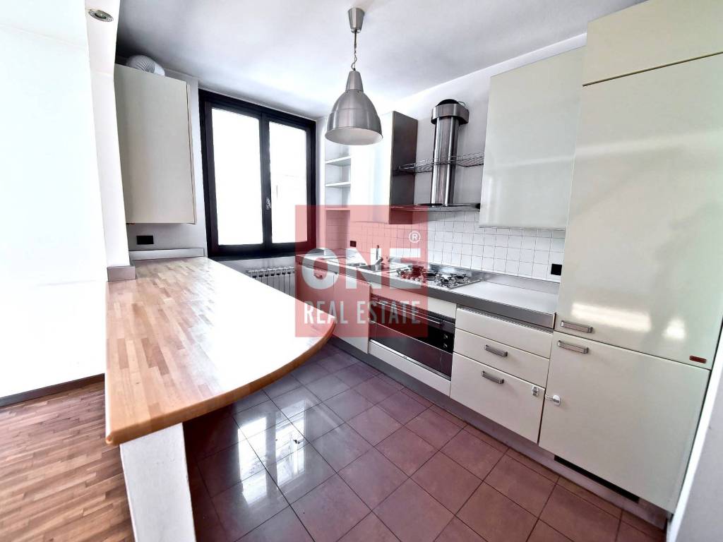 appartamento in affitto a Monza in zona Centro Storico