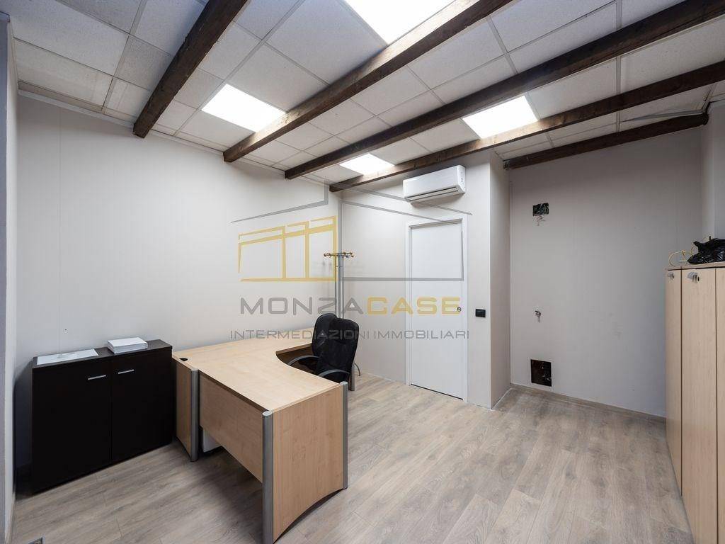 ufficio in affitto a Monza