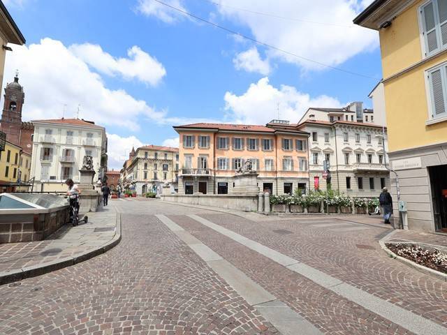 appartamento in affitto a Monza in zona Centro Storico