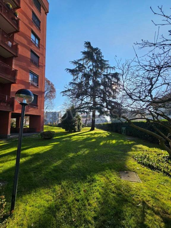 appartamento in affitto a Monza in zona Ospedale San Gerardo