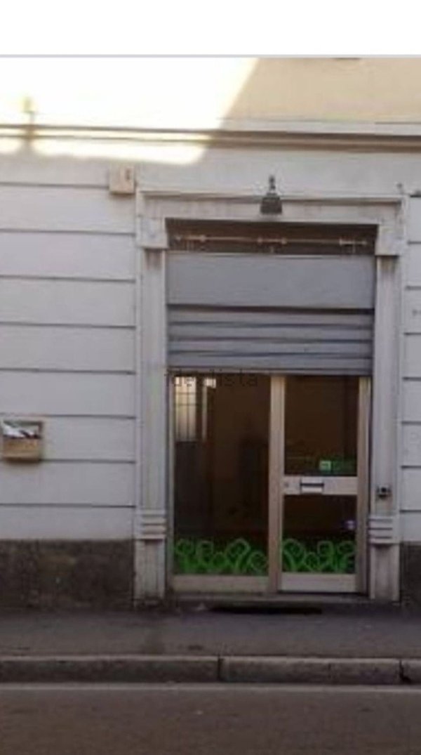 negozio in affitto a Monza