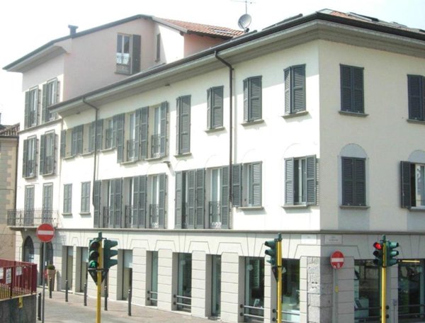 appartamento in affitto a Monza in zona Centro Storico