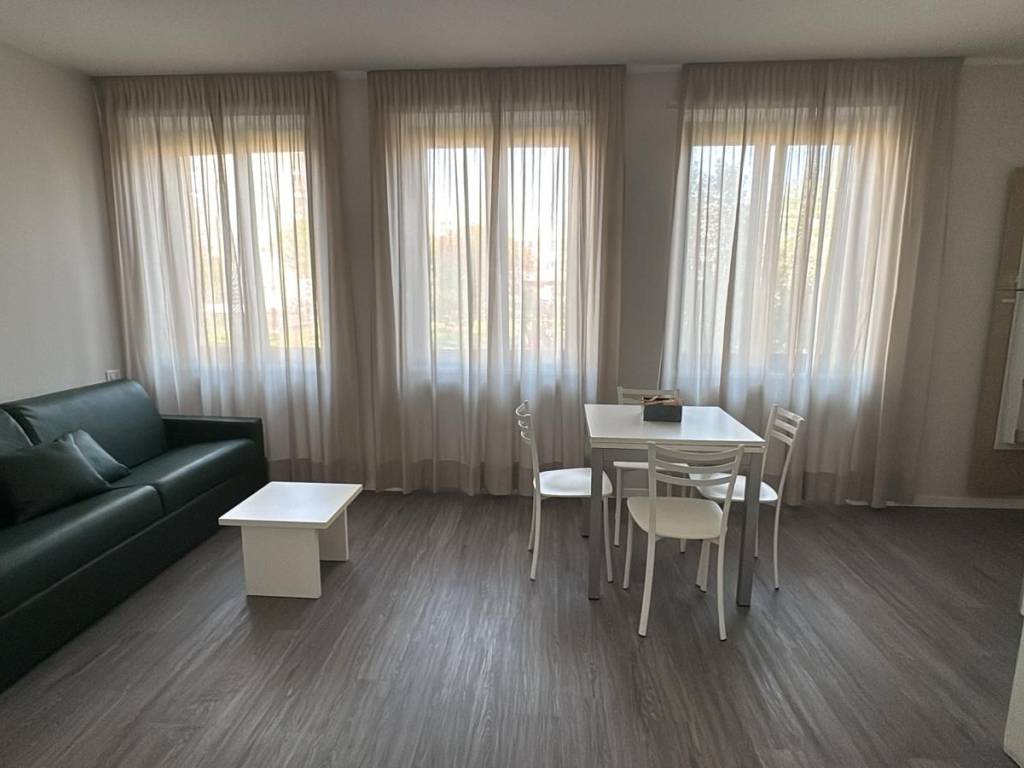 appartamento in affitto a Monza in zona Centro Storico