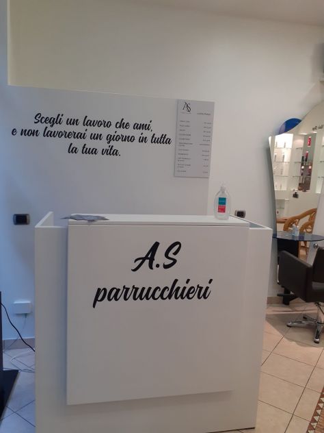 negozio in affitto a Monza