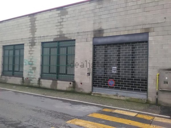 capannone in affitto a Monza