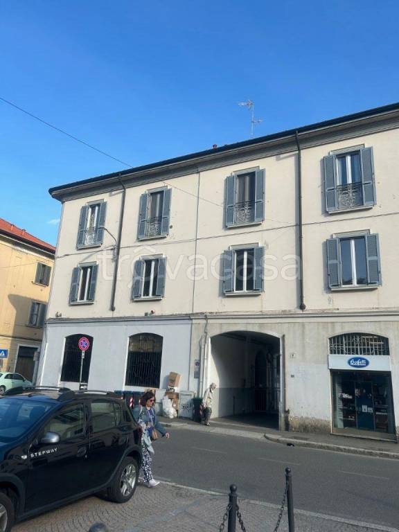 negozio in affitto a Monza in zona Centro Storico