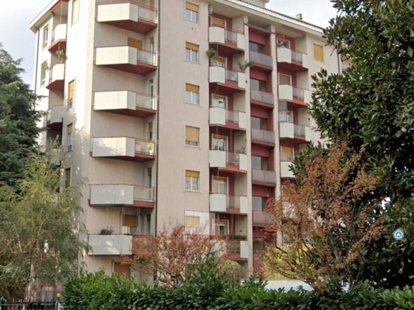 appartamento in affitto a Monza in zona Centro Storico