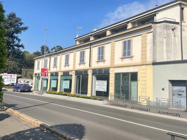 negozio in affitto a Monza