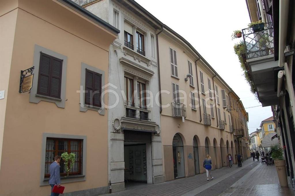 appartamento in affitto a Monza in zona Centro Storico