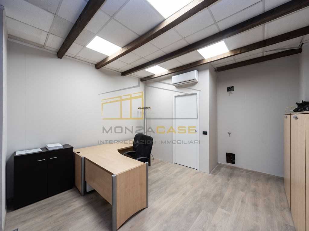 ufficio in affitto a Monza