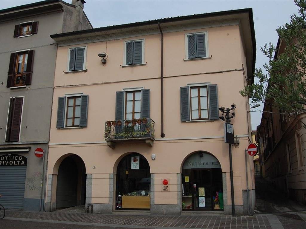 appartamento in affitto a Monza in zona Centro Storico