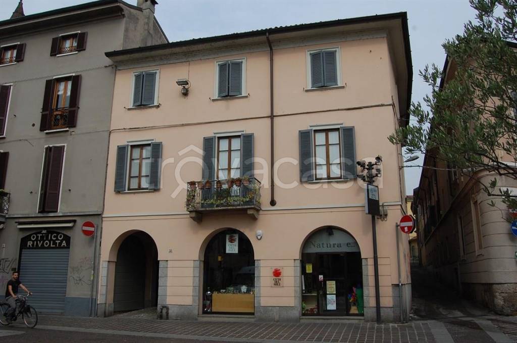 appartamento in affitto a Monza in zona Centro Storico