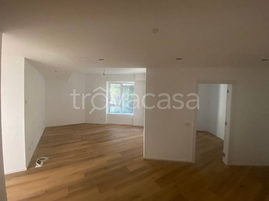 appartamento in affitto a Monza in zona Centro Storico