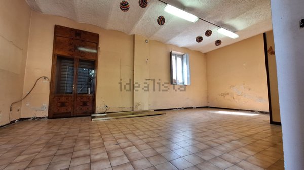 locale di sgombero in affitto a Monza