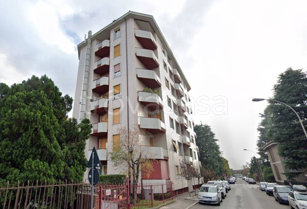 appartamento in affitto a Monza in zona Centro Storico