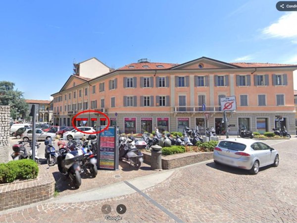 negozio in affitto a Monza in zona Centro Storico