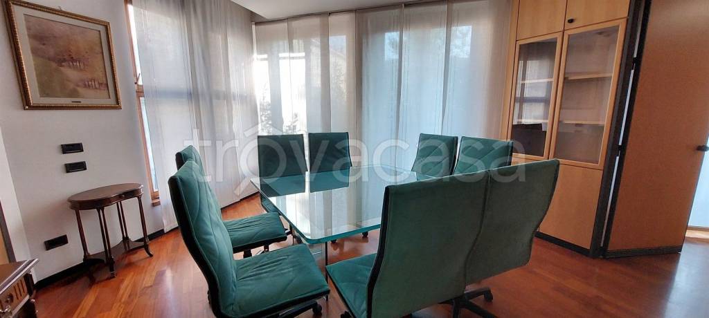 appartamento in affitto a Monza in zona Centro Storico