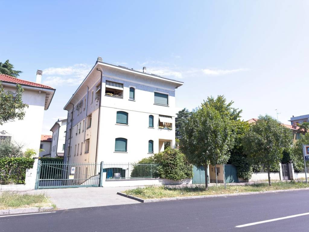 appartamento in affitto a Monza