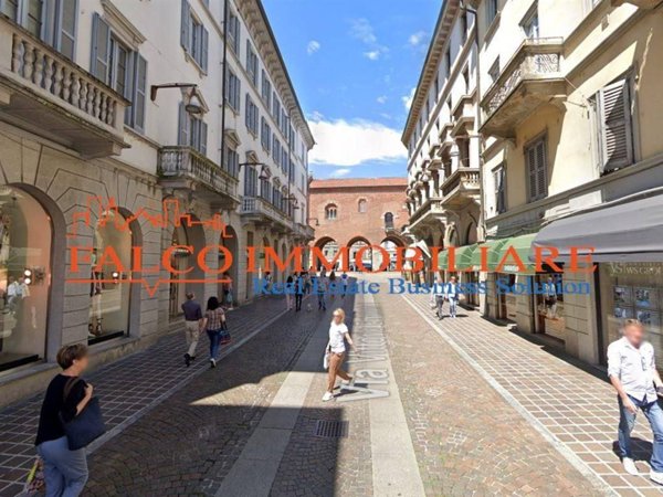 negozio in affitto a Monza in zona Centro Storico
