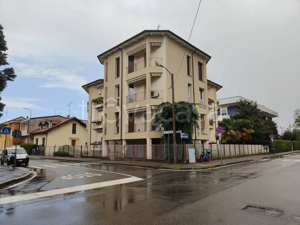 appartamento in affitto a Monza