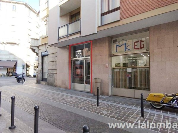 negozio in affitto a Monza in zona Centro Storico