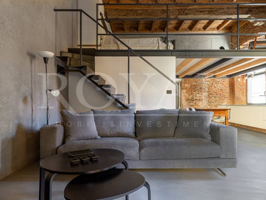 appartamento in affitto a Monza in zona Centro Storico