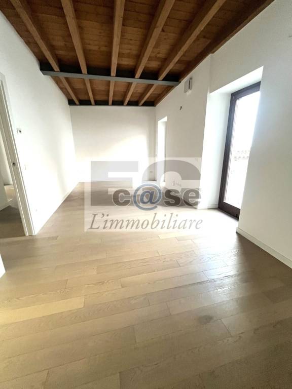 appartamento in affitto a Monza in zona Centro Storico