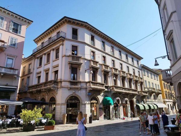 ufficio in affitto a Monza in zona Centro Storico