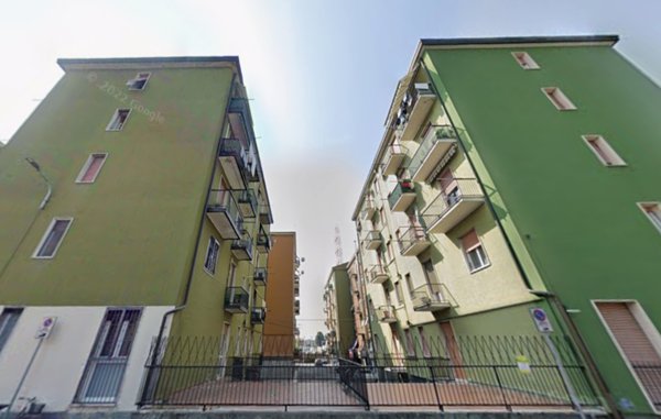 negozio in affitto a Monza