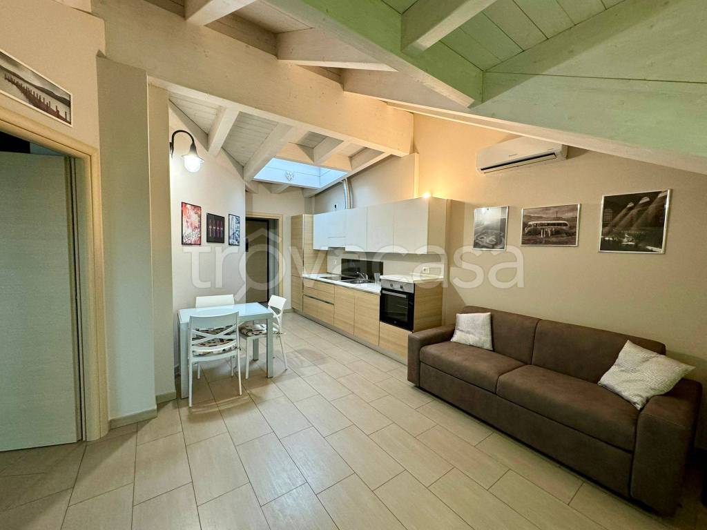 appartamento in affitto a Monza