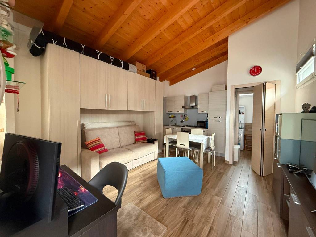 appartamento in affitto a Monza