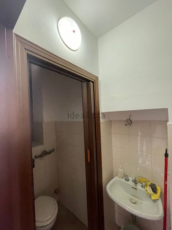 negozio in affitto a Monza