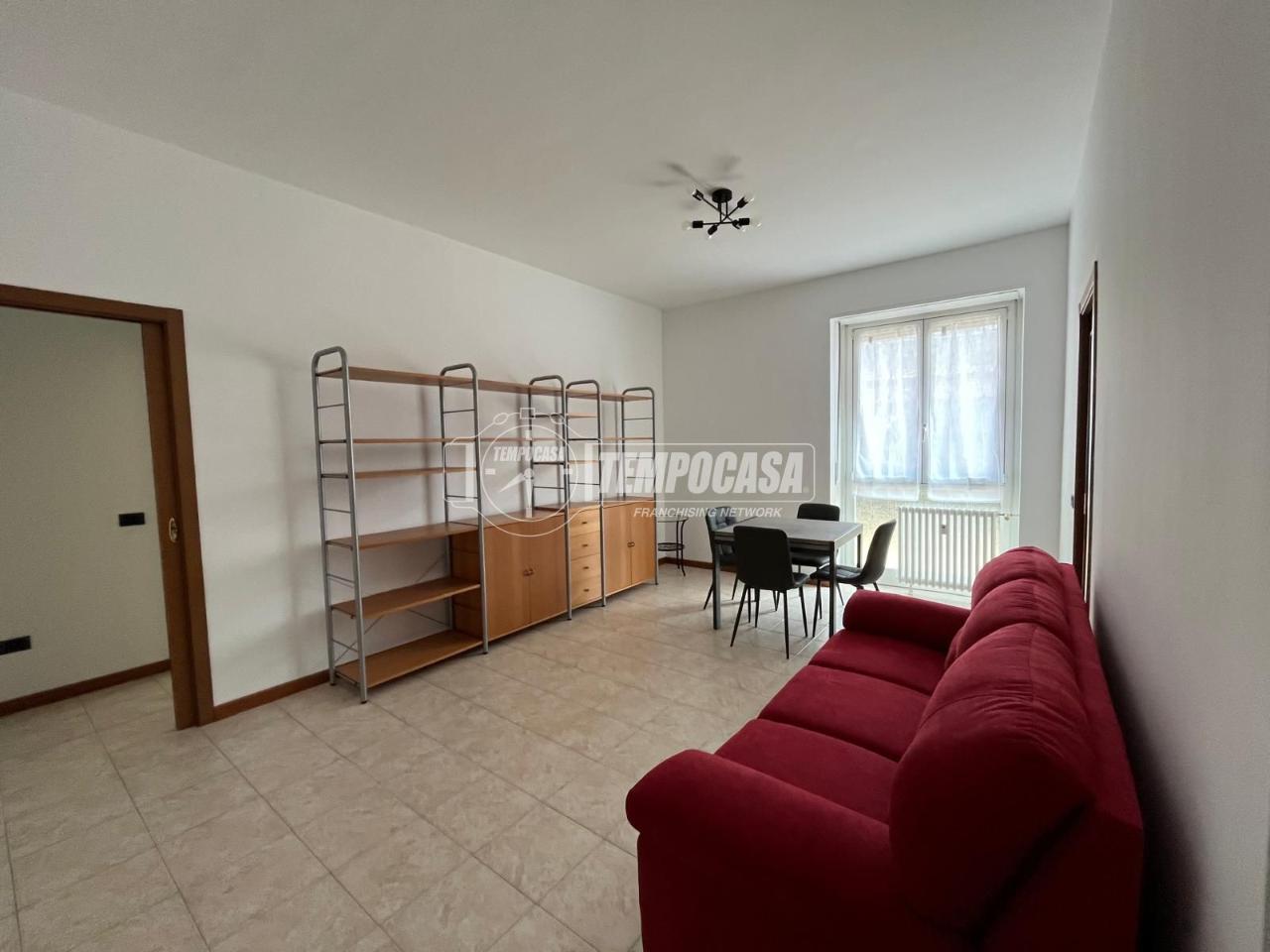 negozio in affitto a Monza in zona Ospedale San Gerardo