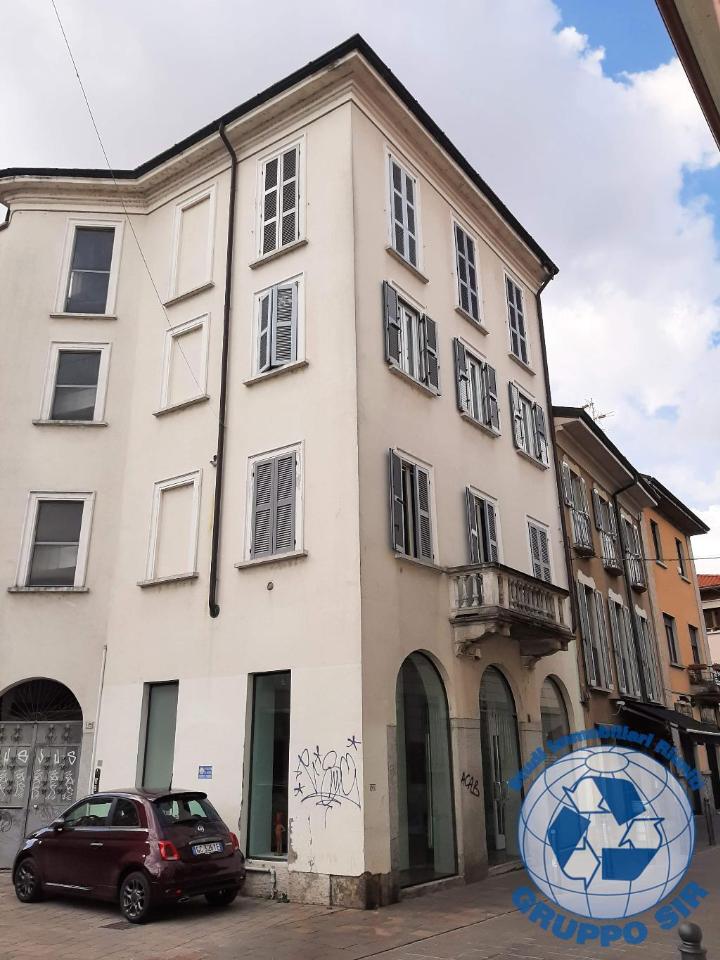 appartamento in affitto a Monza in zona Centro Storico