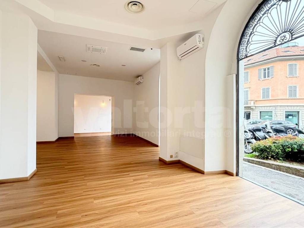 negozio in affitto a Monza in zona Centro Storico