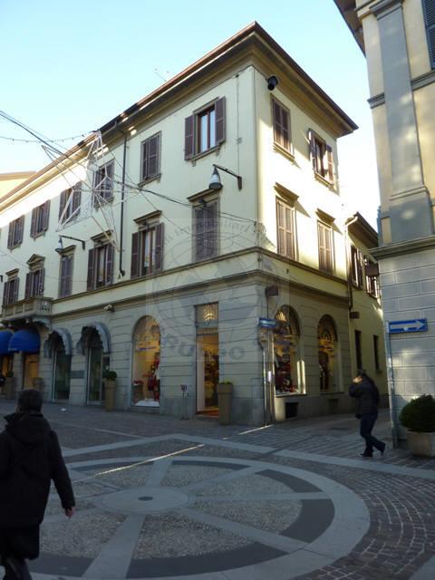 appartamento in affitto a Monza in zona Centro Storico