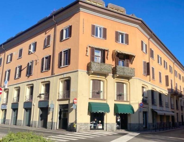 negozio in affitto a Monza in zona Centro Storico