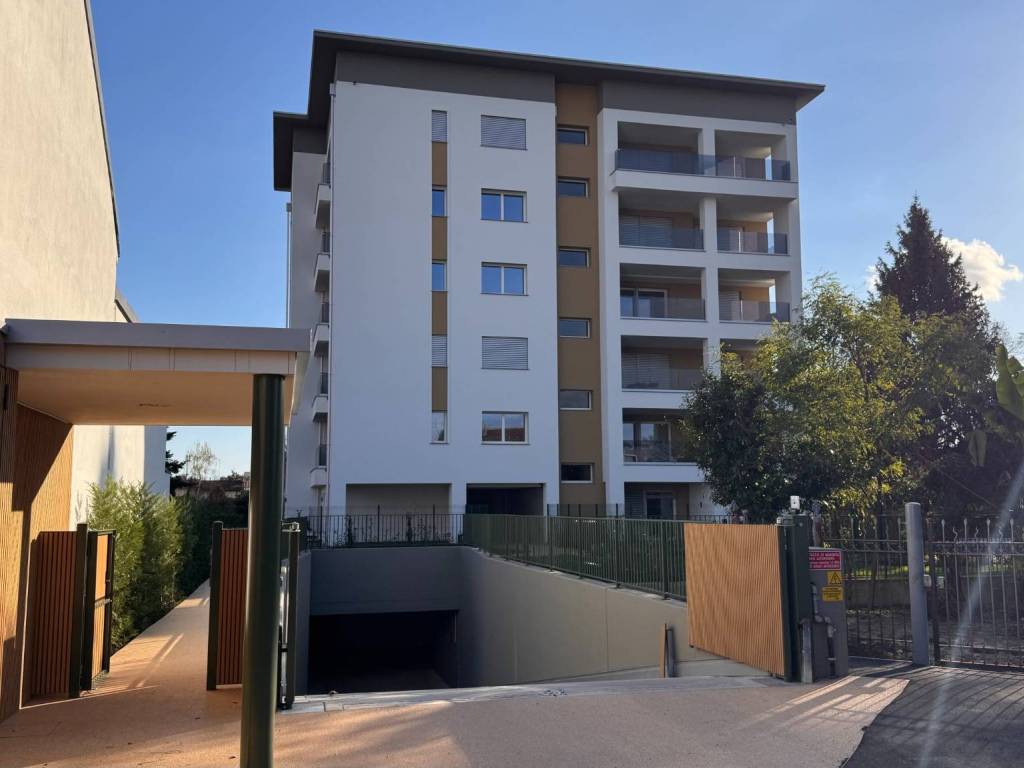 appartamento in affitto a Monza in zona Ospedale San Gerardo