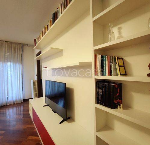 appartamento in affitto a Monza in zona Centro Storico