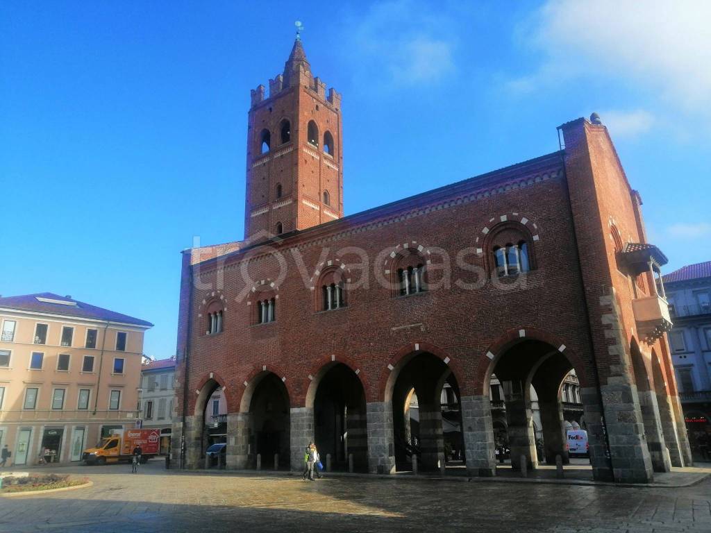 appartamento in affitto a Monza in zona Centro Storico