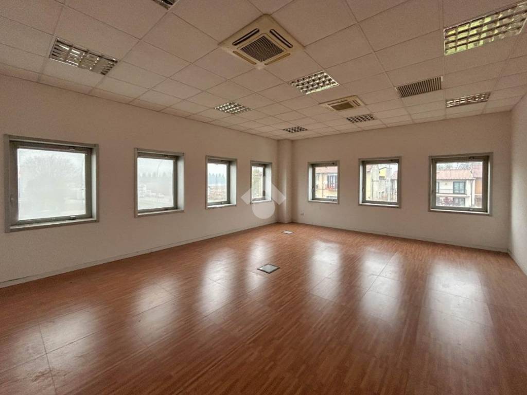 ufficio in affitto a Monza