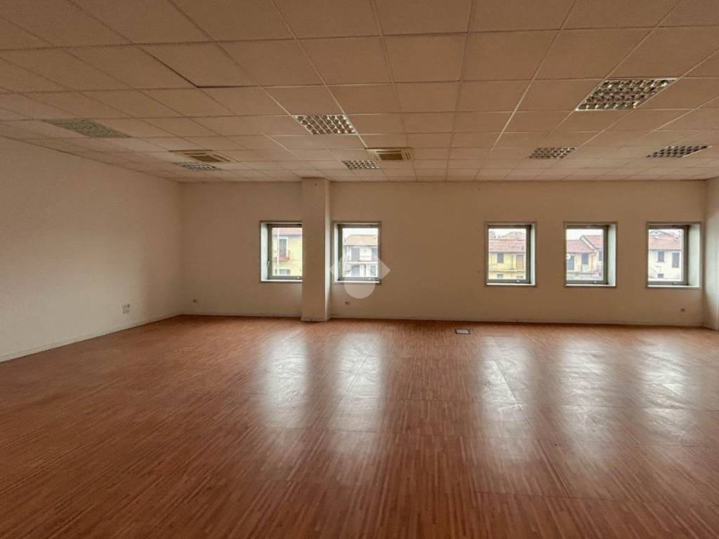 ufficio in affitto a Monza